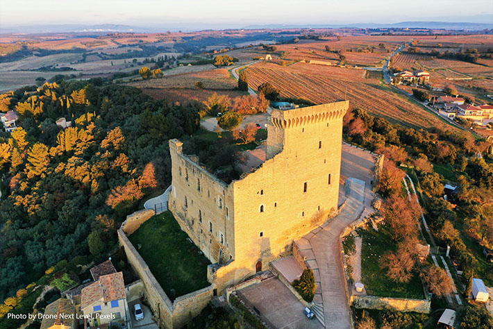 pexels_drone_next_level_Chateauneuf_du_pape_1.jpg